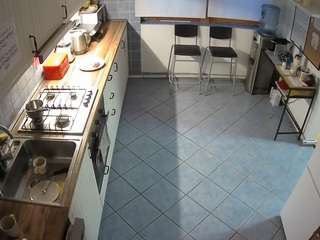 voyeurcam-julmodels-kitchen-2