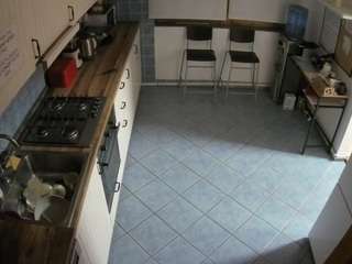 voyeurcam-julmodels-kitchen-2