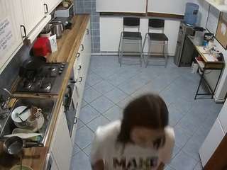 voyeurcam-julmodels-kitchen-2