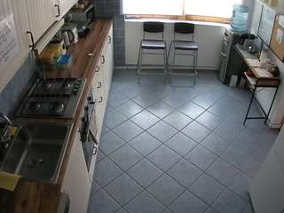 voyeurcam-julmodels-kitchen-2