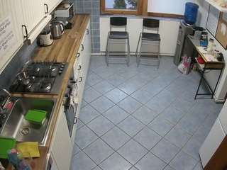 voyeurcam-julmodels-kitchen-2