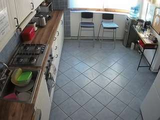 voyeurcam-julmodels-kitchen-2