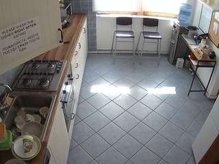 voyeurcam-julmodels-kitchen-2
