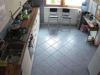 voyeurcam-julmodels-kitchen-2