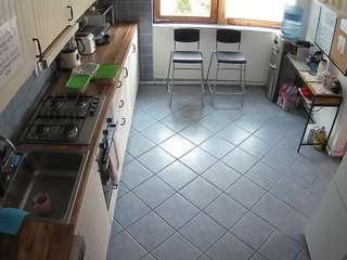voyeurcam-julmodels-kitchen-2
