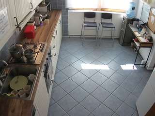 voyeurcam julmodels kitchen 2