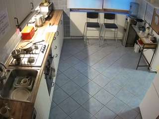 voyeurcam julmodels kitchen 2