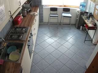 voyeurcam julmodels kitchen 2