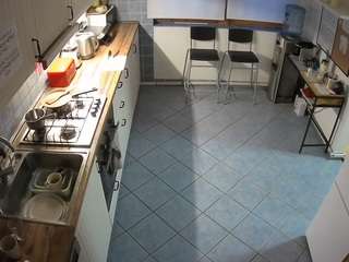 voyeurcam julmodels kitchen 2