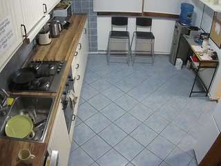 voyeurcam julmodels kitchen 2