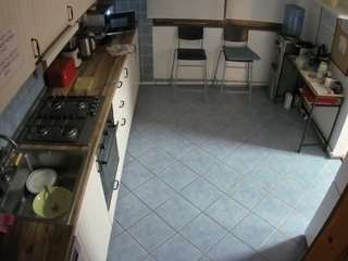 voyeurcam-julmodels-kitchen-2