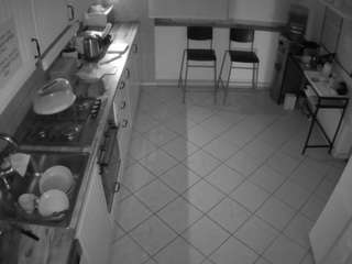 voyeurcam julmodels kitchen 2