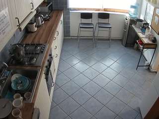 voyeurcam julmodels kitchen 2