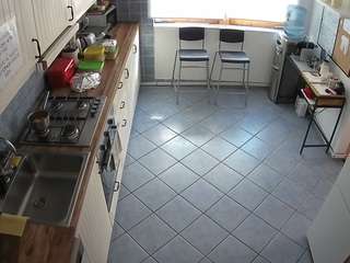 voyeurcam julmodels kitchen 2