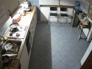 voyeurcam julmodels kitchen 2