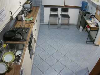 voyeurcam julmodels kitchen 2