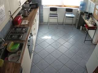 voyeurcam julmodels kitchen 2