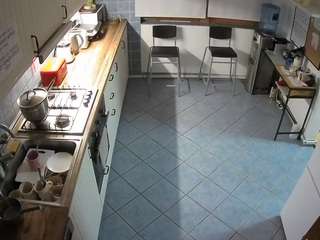 voyeurcam julmodels kitchen 2