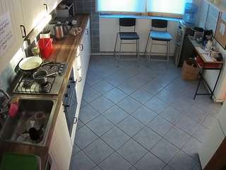 voyeurcam julmodels kitchen 2