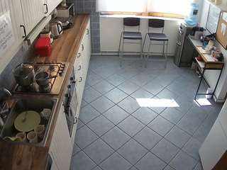 voyeurcam julmodels kitchen 2