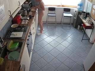 voyeurcam julmodels kitchen 2