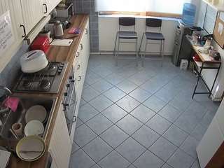 voyeurcam julmodels kitchen 2