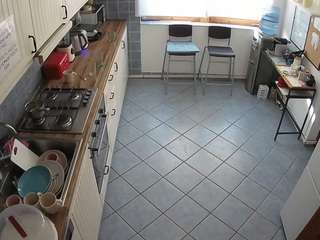voyeurcam julmodels kitchen 2
