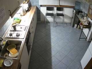 voyeurcam julmodels kitchen 2