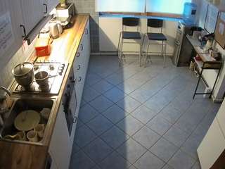 voyeurcam julmodels kitchen 2