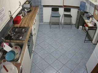 voyeurcam julmodels kitchen 2