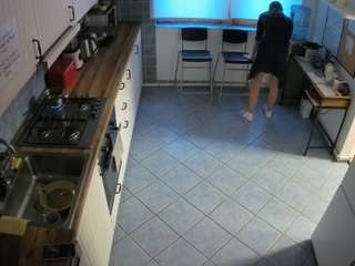 voyeurcam julmodels kitchen 2