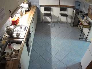 voyeurcam julmodels kitchen 2