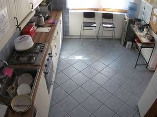 voyeurcam julmodels kitchen 2