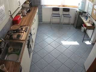 voyeurcam julmodels kitchen 2