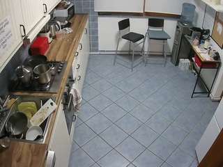 voyeurcam julmodels kitchen 2