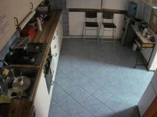 voyeurcam julmodels kitchen 2