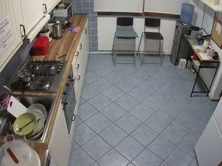 voyeurcam julmodels kitchen 2