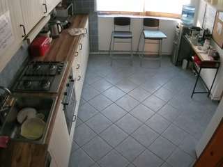 voyeurcam julmodels kitchen 2