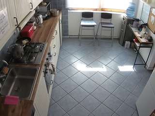 voyeurcam julmodels kitchen 2