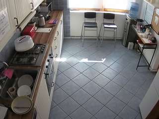 voyeurcam julmodels kitchen 2