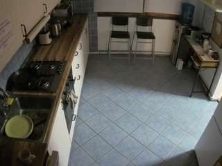 voyeurcam-julmodels-kitchen-2