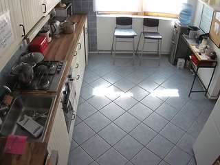 voyeurcam julmodels kitchen 2 live cam preview