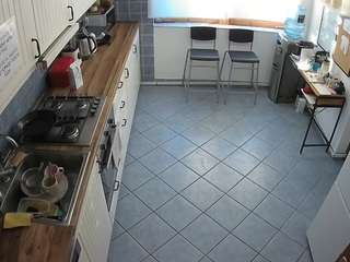 voyeurcam julmodels kitchen 2