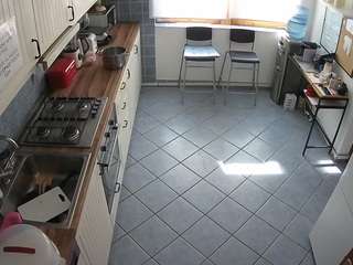 voyeurcam julmodels kitchen 2