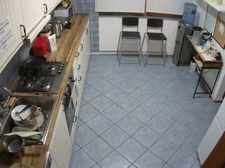 voyeurcam julmodels kitchen 2