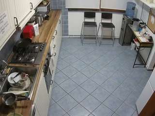 voyeurcam julmodels kitchen 2