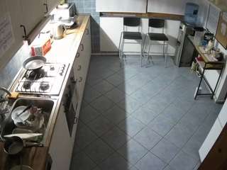 voyeurcam julmodels kitchen 2