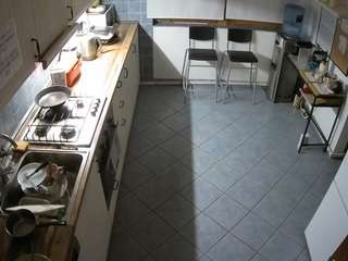 voyeurcam-julmodels-kitchen-2
