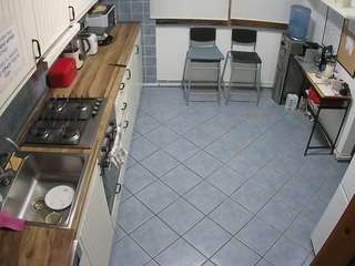 voyeurcam julmodels kitchen 2