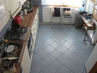 voyeurcam-julmodels-kitchen-2